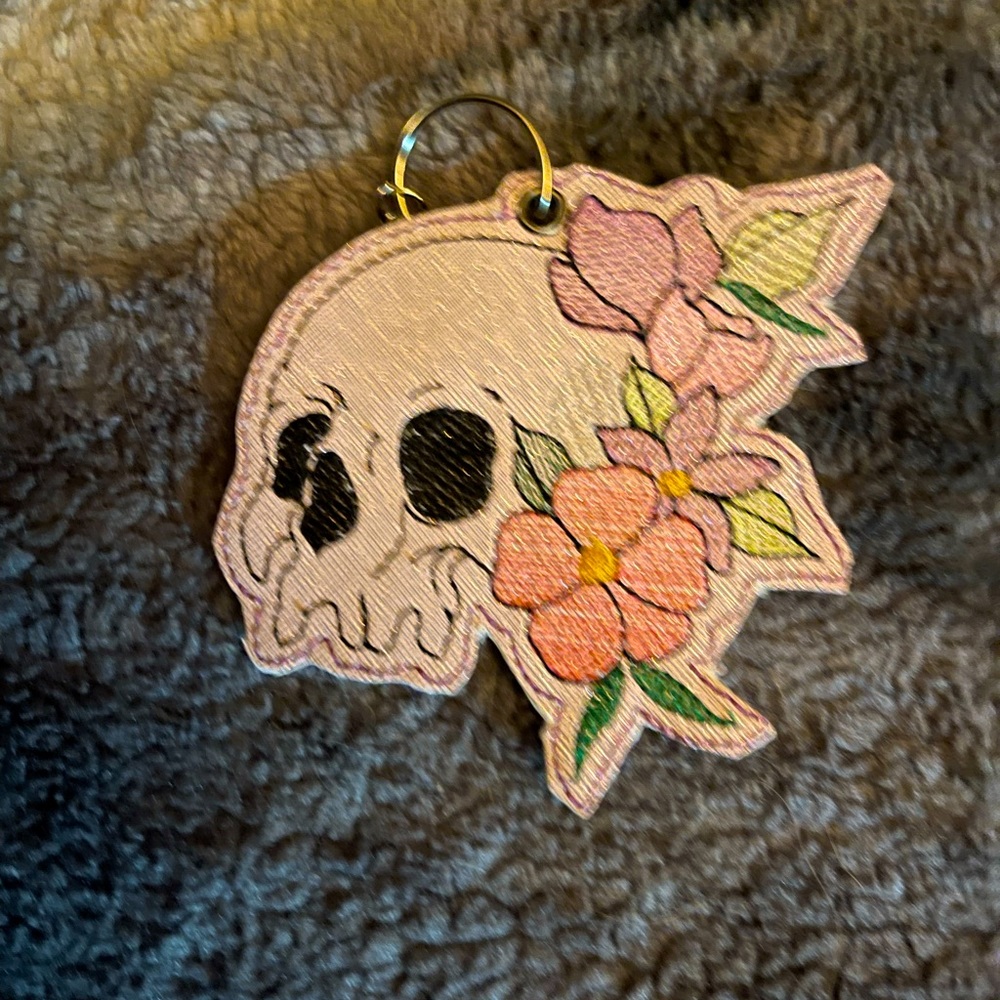 Skull keychain
